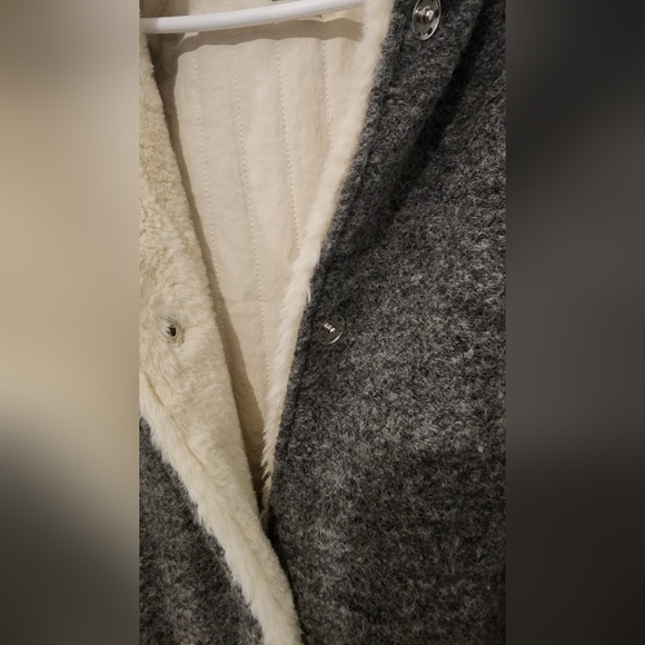 ZARA cozy gray coat - Picture 3 of 6